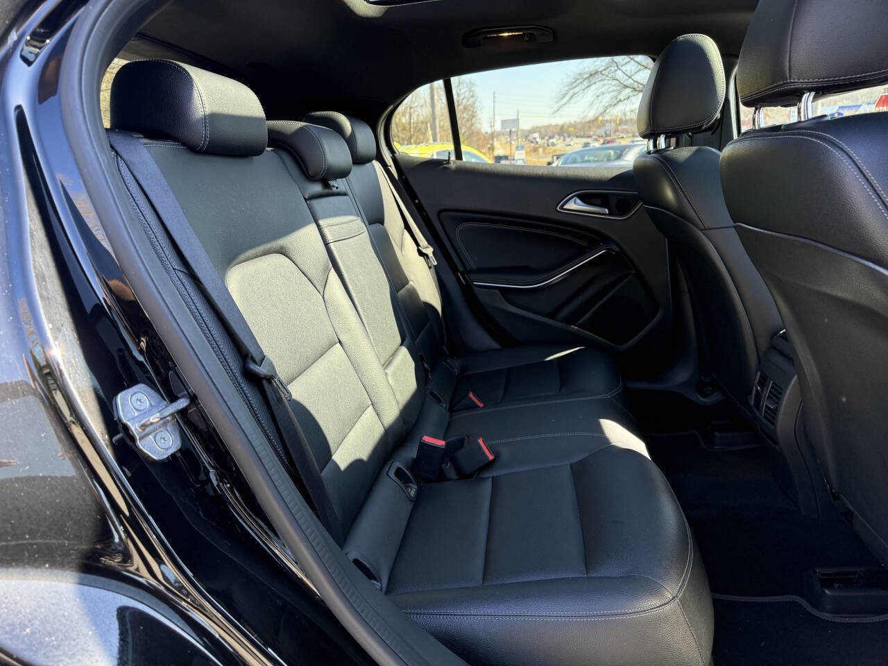 Used 2019 Mercedes-Benz GLA 250 image 16