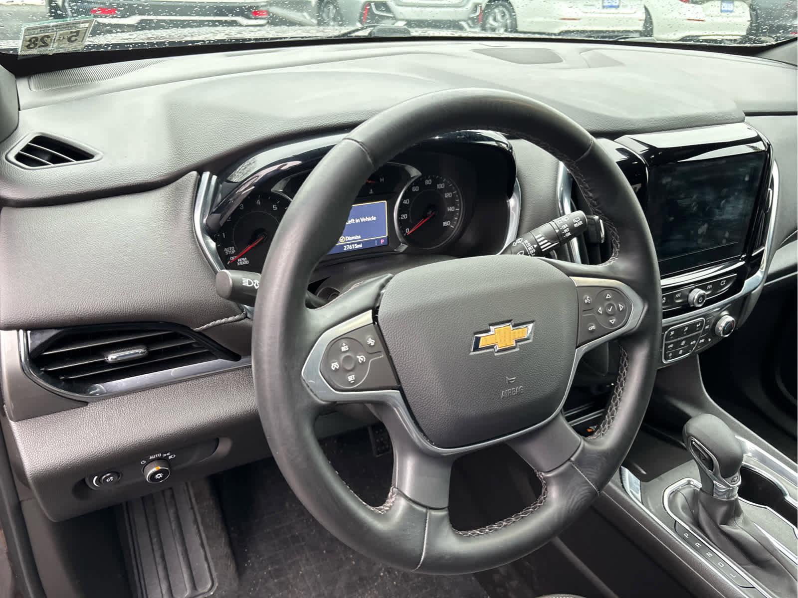 Used 2023 Chevrolet Traverse LT image 10