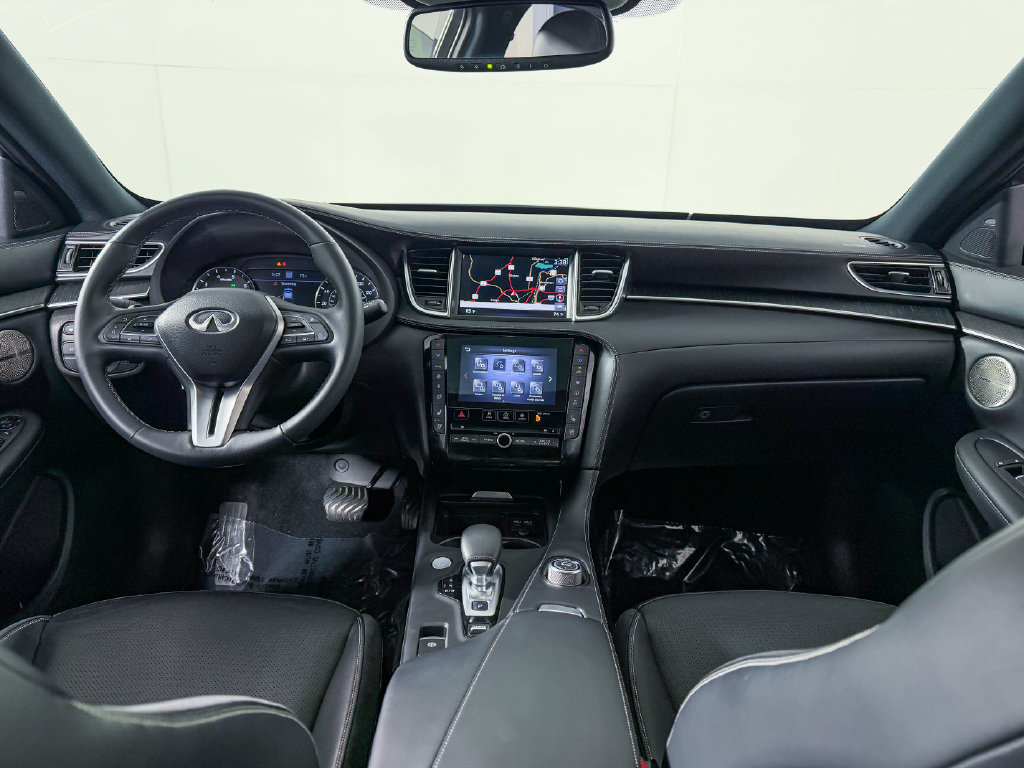 Used 2023 INFINITI QX55 Sensory w/ Lighting Package AWD/4WD image 16