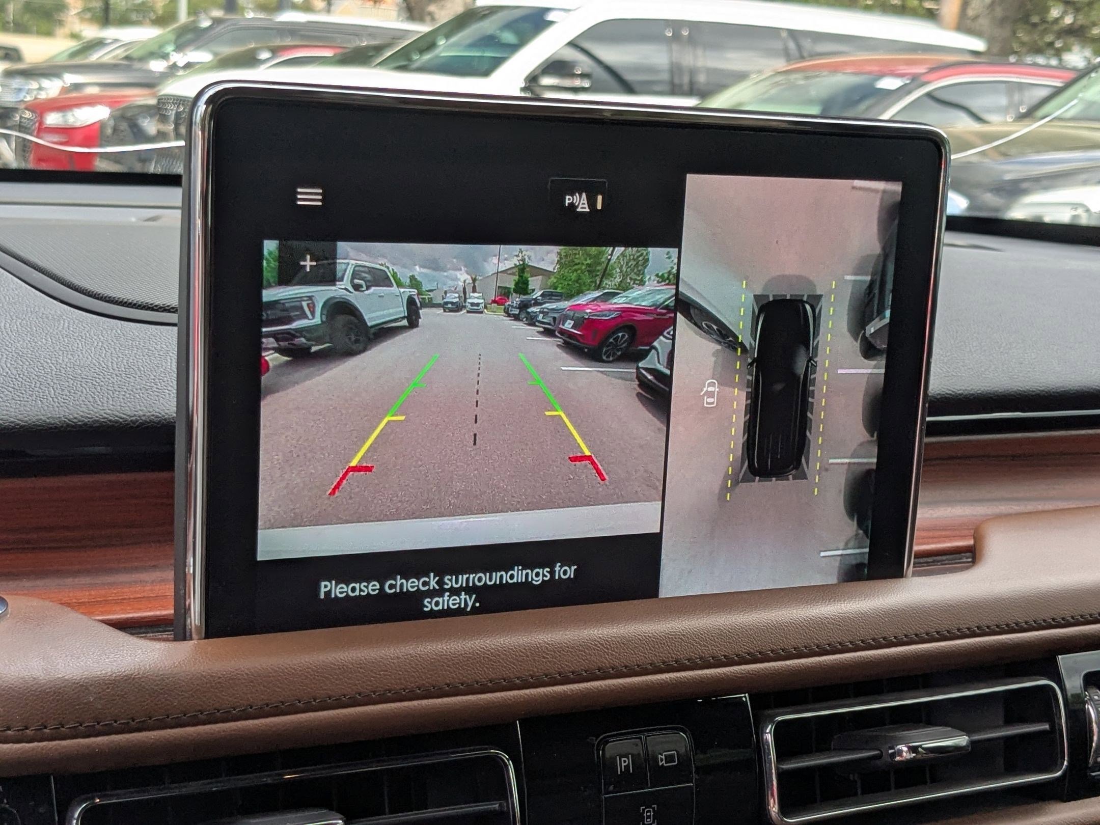 Used 2023 Lincoln Aviator Reserve w/ Equipment Group 201A image 16