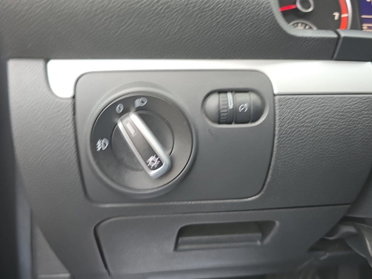 Used 2013 Volkswagen Eos Komfort image 25