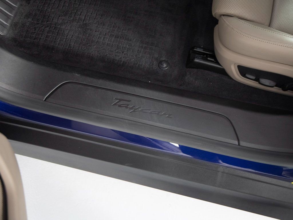 Certified 2022 Porsche Taycan image 23
