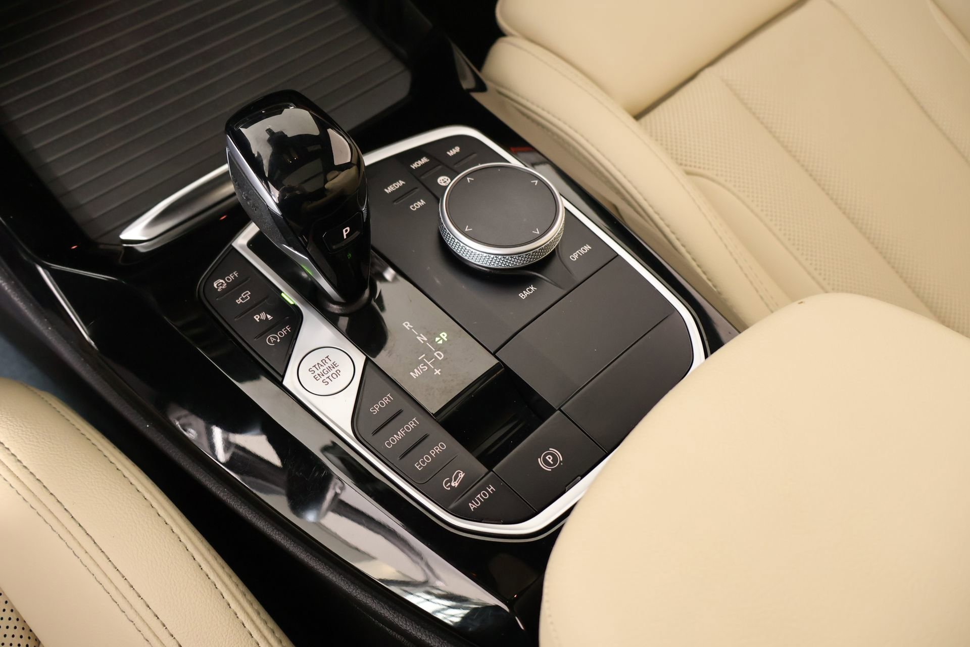 Used 2024 BMW X3 xDrive30i w/ Premium Package AWD/4WD image 9