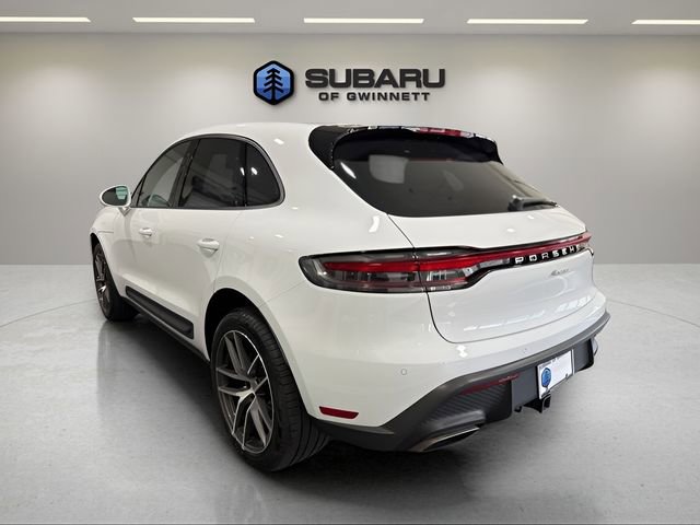 Used 2025 Porsche Macan AWD/4WD image 3