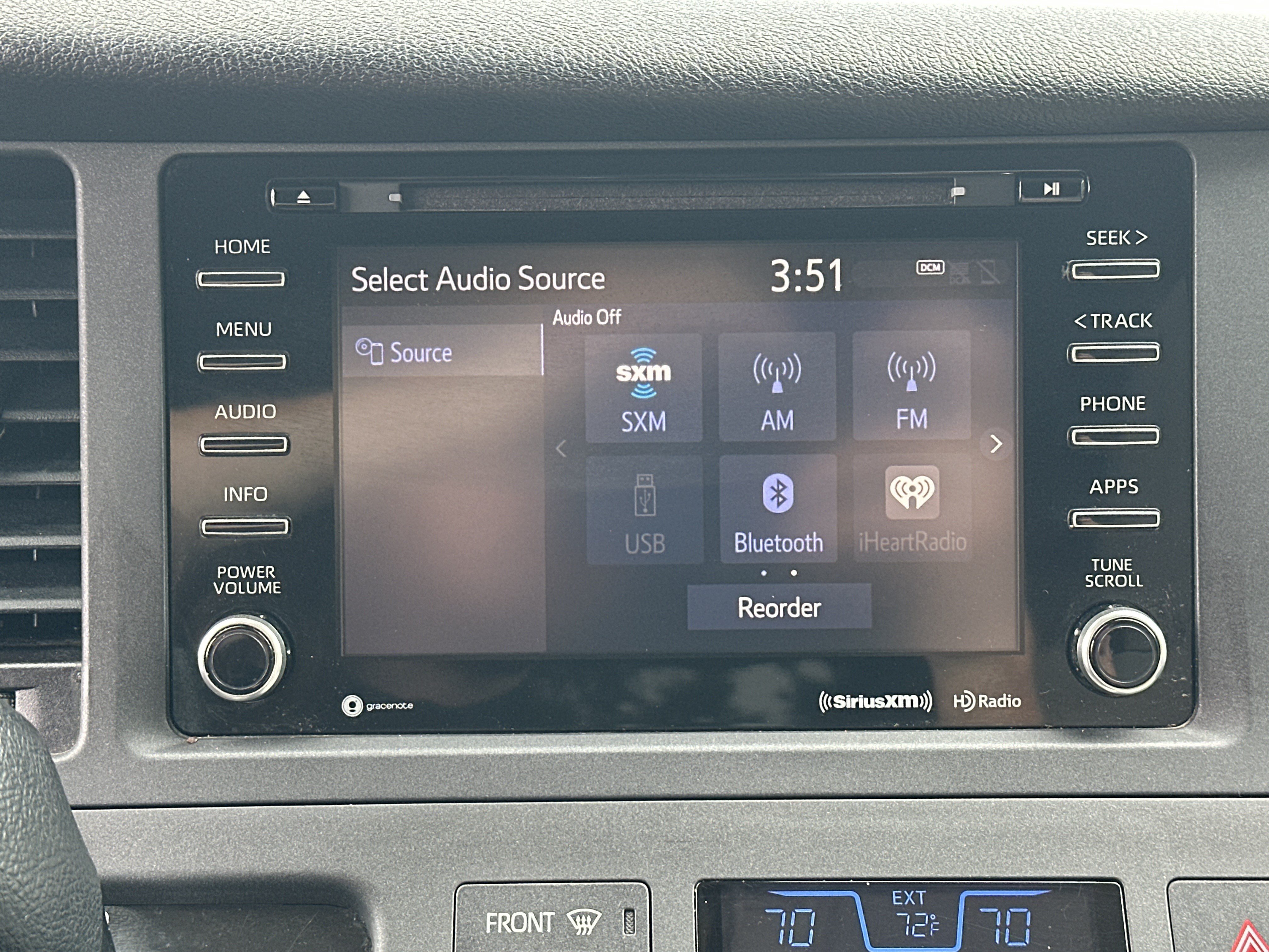 Used 2018 Toyota Sienna LE FWD image 23