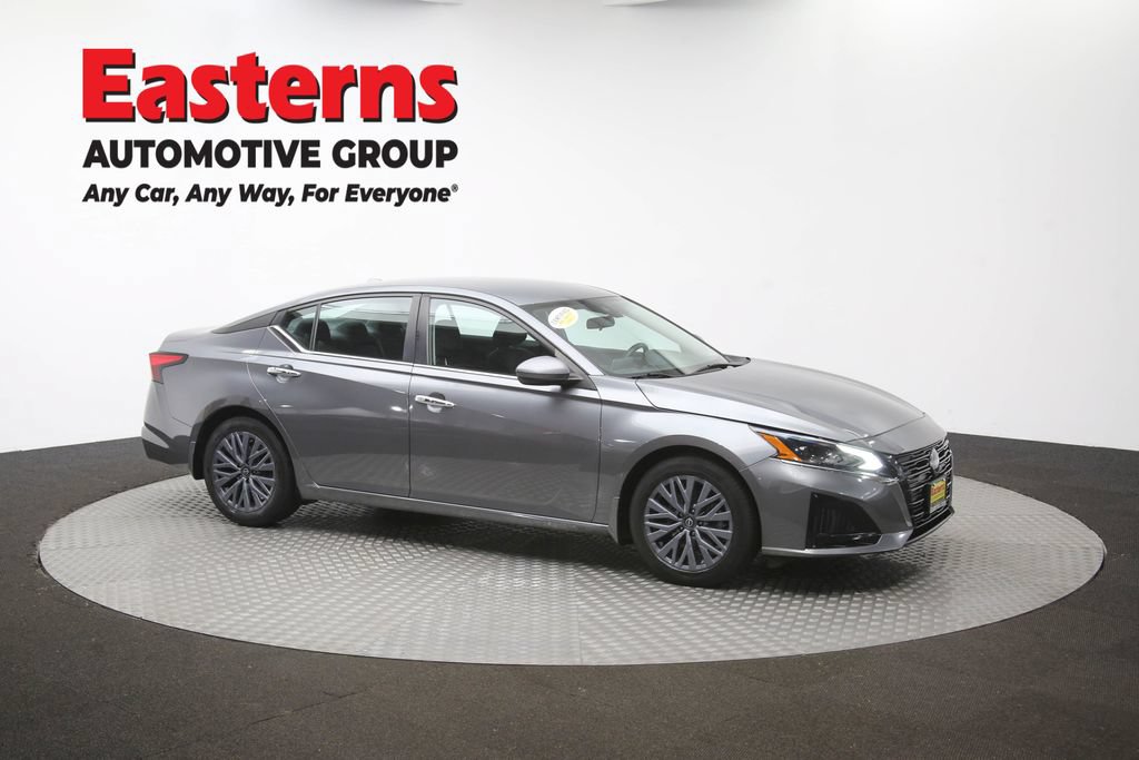 Used 2023 Nissan Altima 2.5 SV FWD image 47
