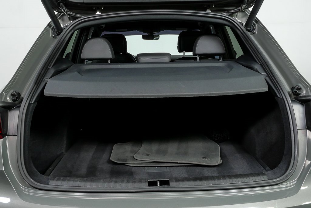 Used 2019 Audi Q3 2.0T Premium w/ Convenience Package image 29