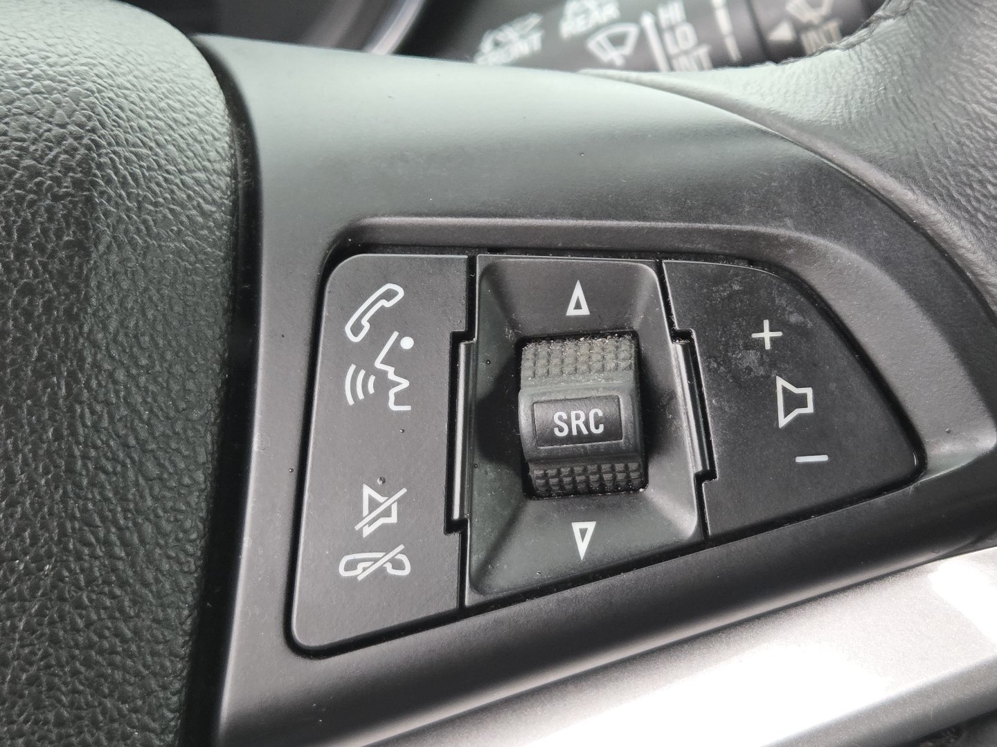 Used 2017 Chevrolet Trax LT w/ LT Convenience Package FWD image 29
