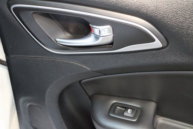 Used 2015 Chrysler 200 C w/ Sun/Sound Group FWD image 11