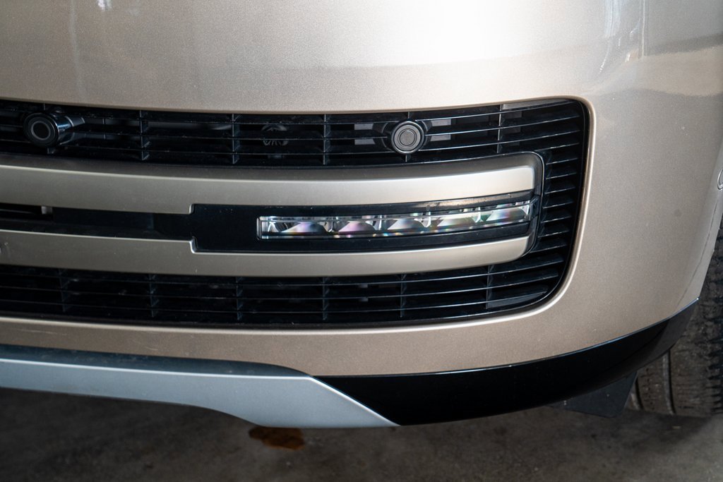 Used 2023 Land Rover Range Rover Long Wheelbase SE image 14