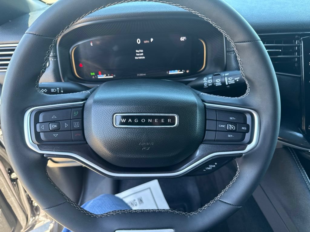 Used 2023 Jeep Wagoneer 4WD image 15