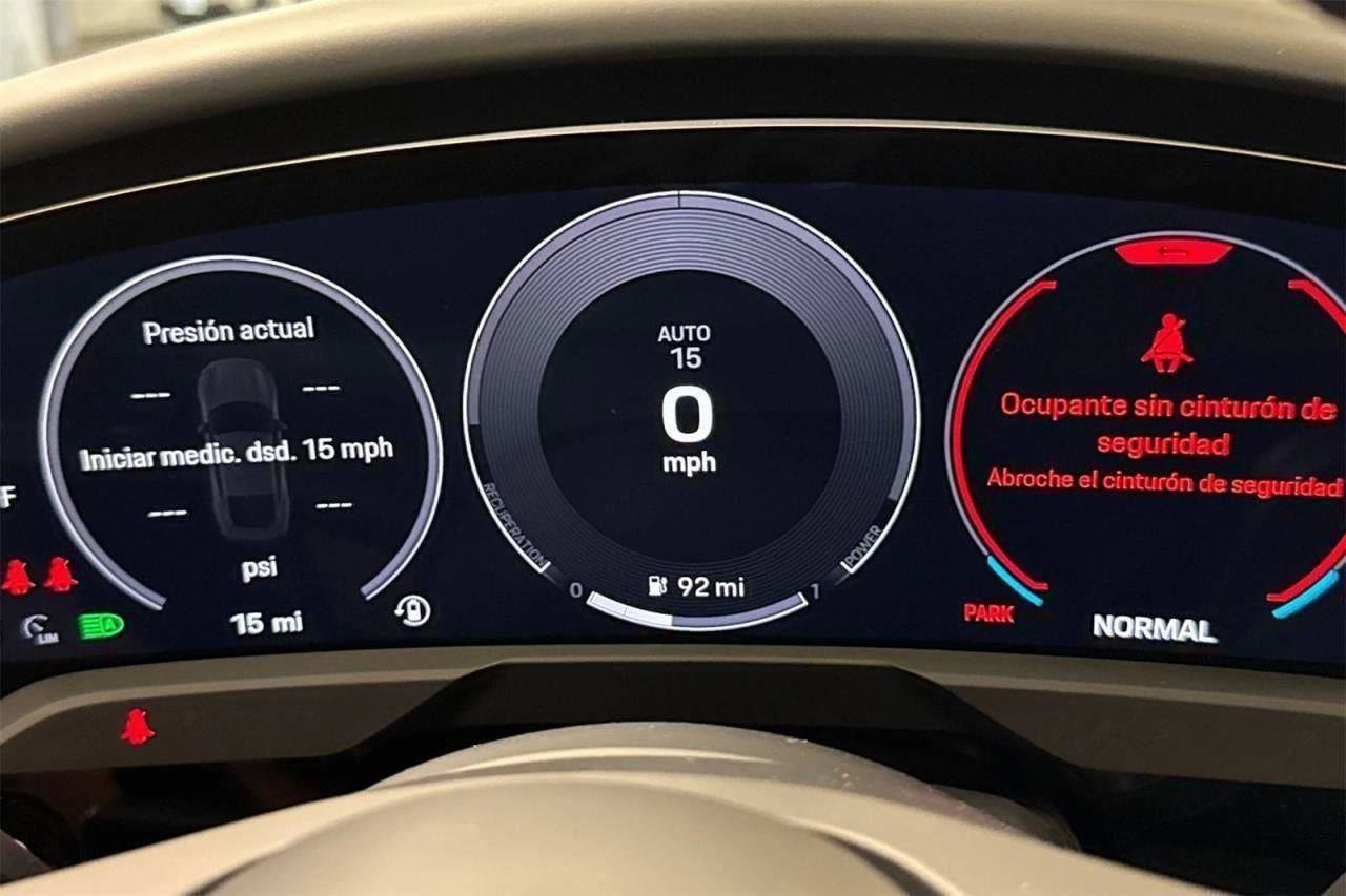 New 2025 Porsche Taycan image 70