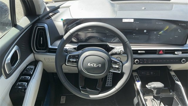Used 2025 Kia Sorento SX image 33