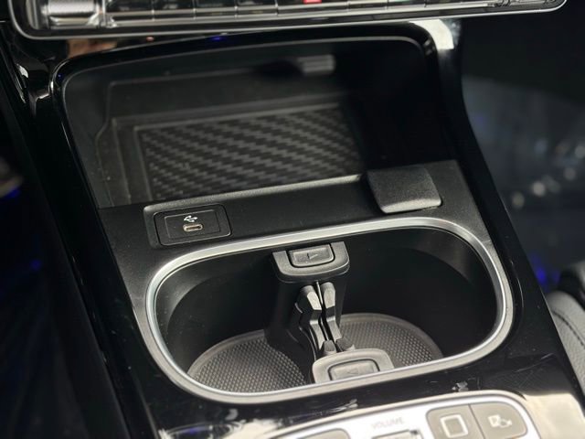 Used 2025 Mercedes-Benz CLA 250 4MATIC image 37