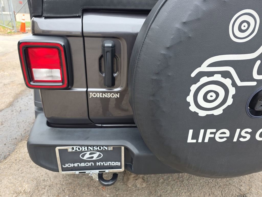 Used 2024 Jeep Wrangler Sport S image 42