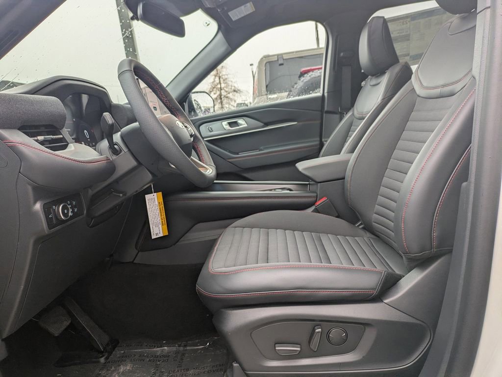 New 2026 Ford Explorer ST-Line w/ ST-Line Street Pack image 14