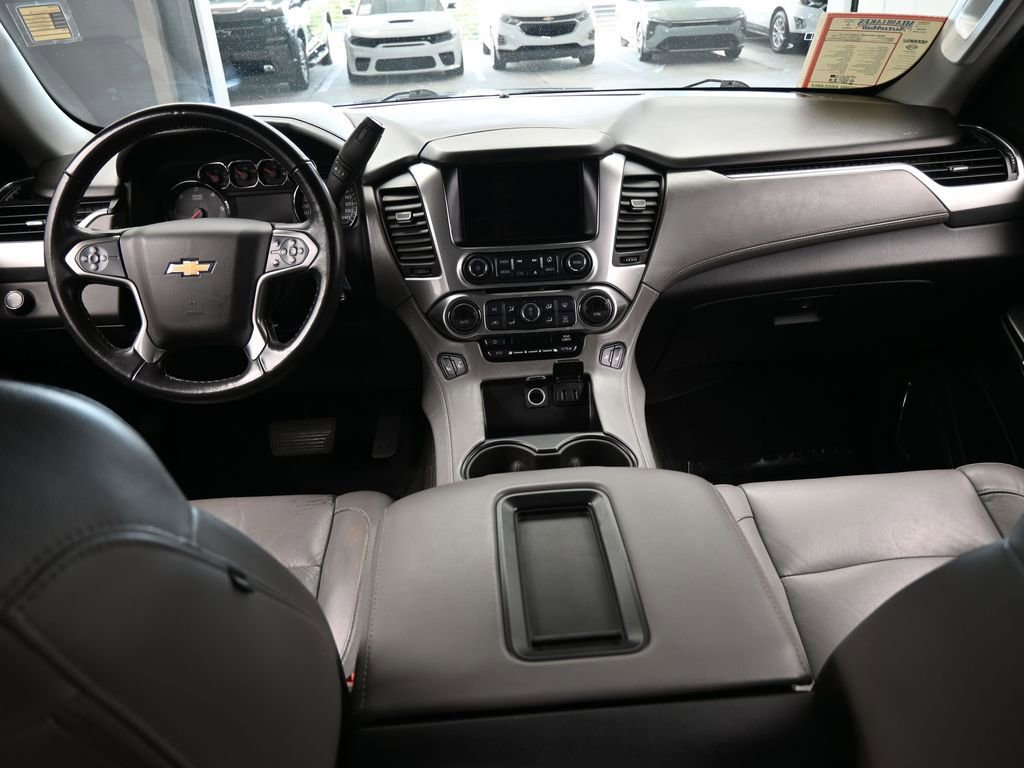 Used 2020 Chevrolet Suburban LT image 40