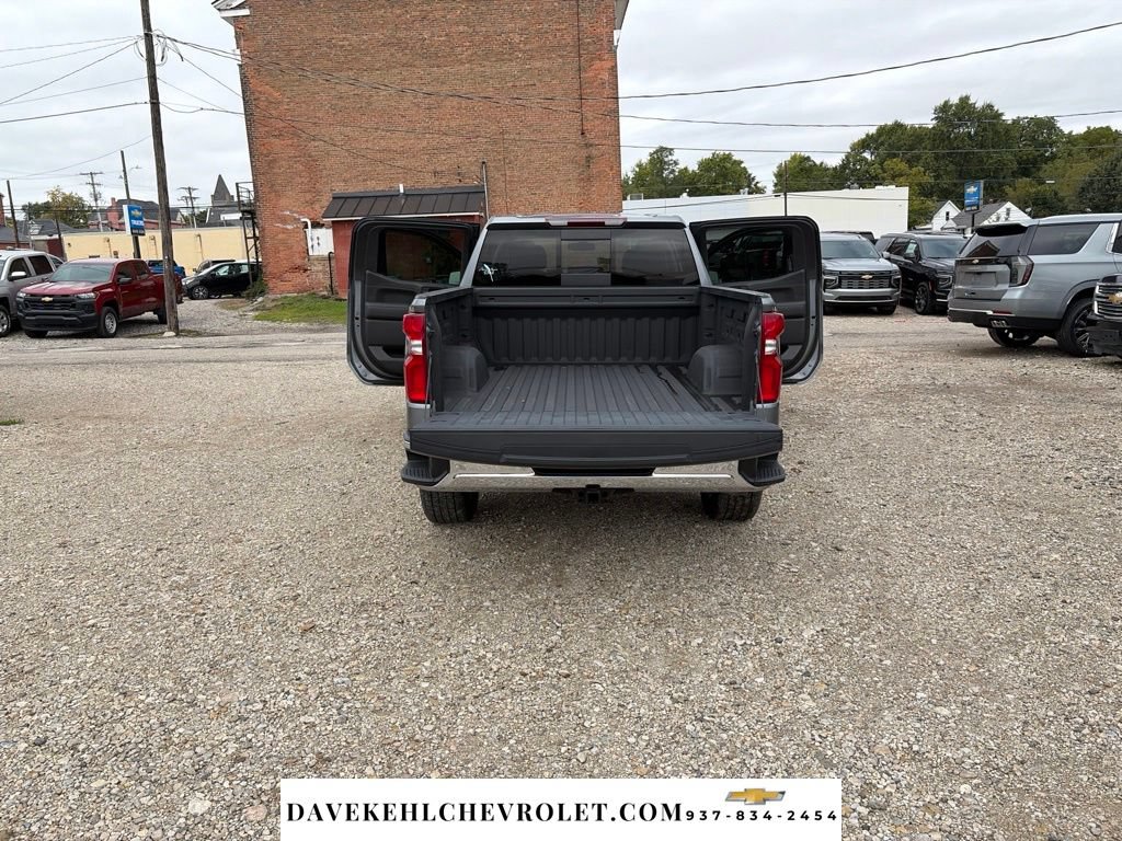 Used 2021 Chevrolet Silverado 1500 LTZ AWD/4WD image 29