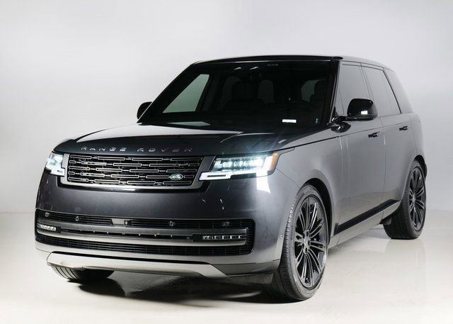 Used 2025 Land Rover Range Rover SE