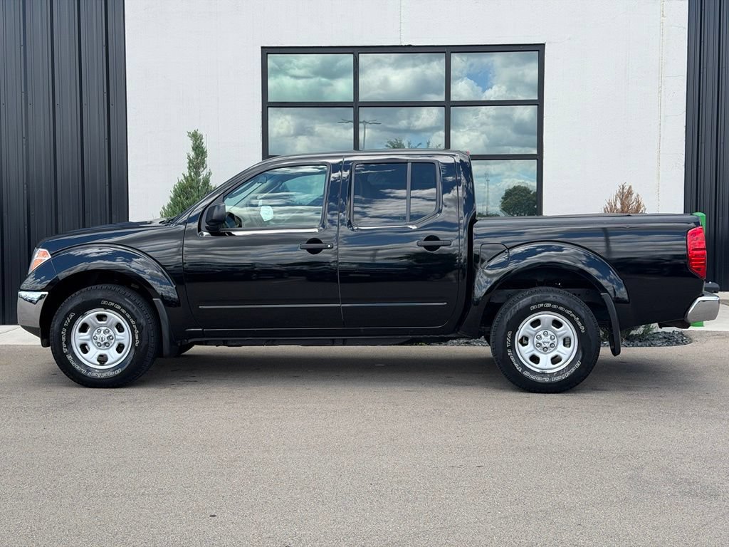 Used 2007 Nissan Frontier SE w/ Power Pkg AWD/4WD image 2