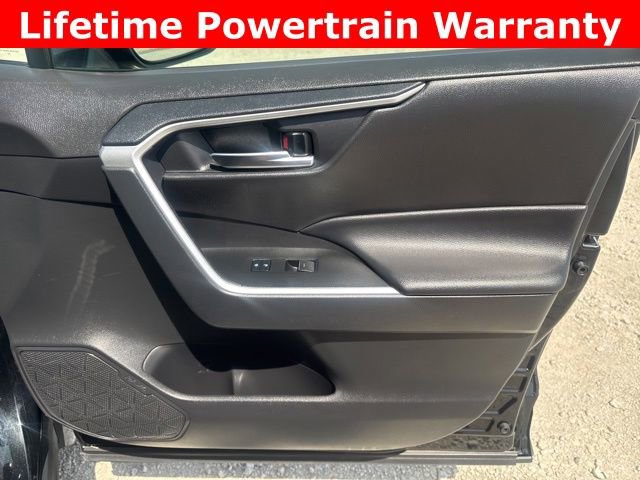 Used 2024 Toyota RAV4 XLE FWD image 17