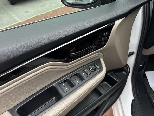 Used 2024 Honda Odyssey Touring image 13