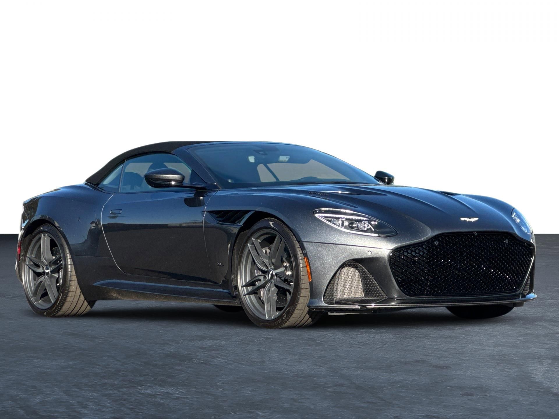 Used 2020 Aston Martin DBS Superleggera Volante image 29