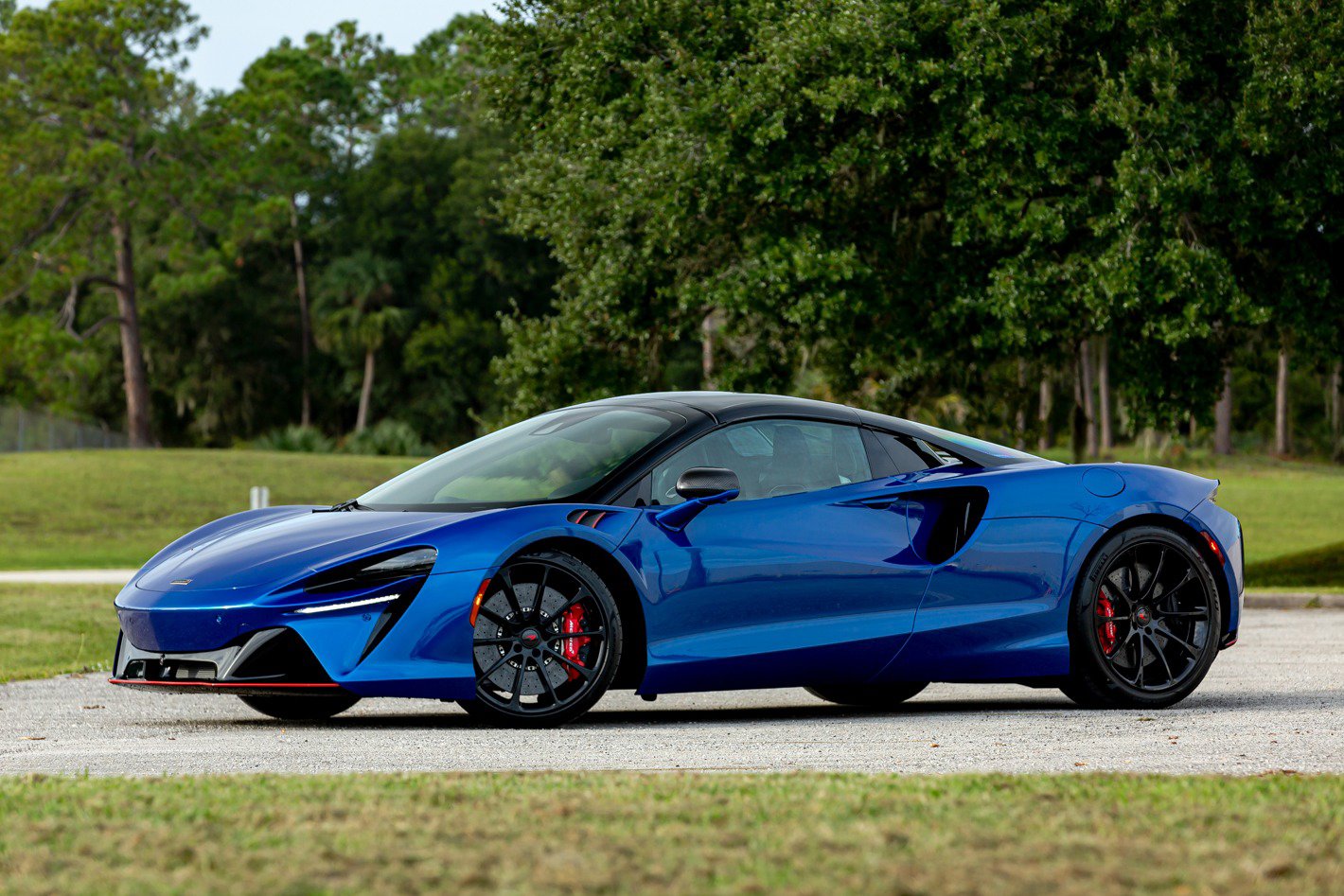 New 2025 McLaren Artura Spider image 5