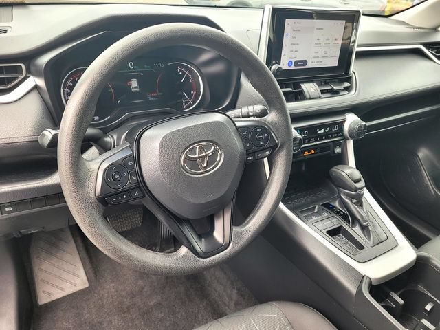 Used 2024 Toyota RAV4 XLE w/ Convenience Package FWD image 9