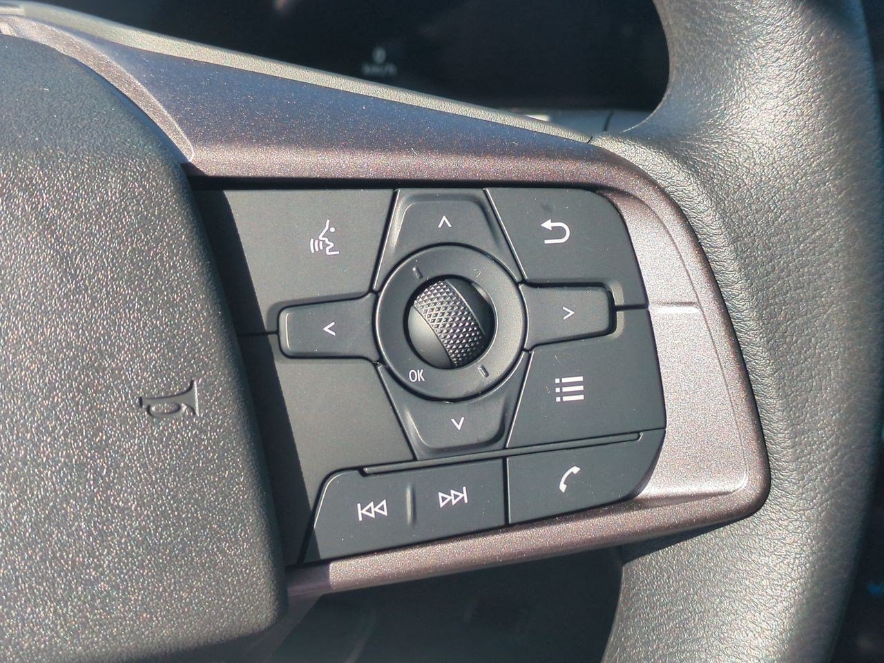New 2026 Nissan Sentra SV w/ Floor Mat Package FWD image 19