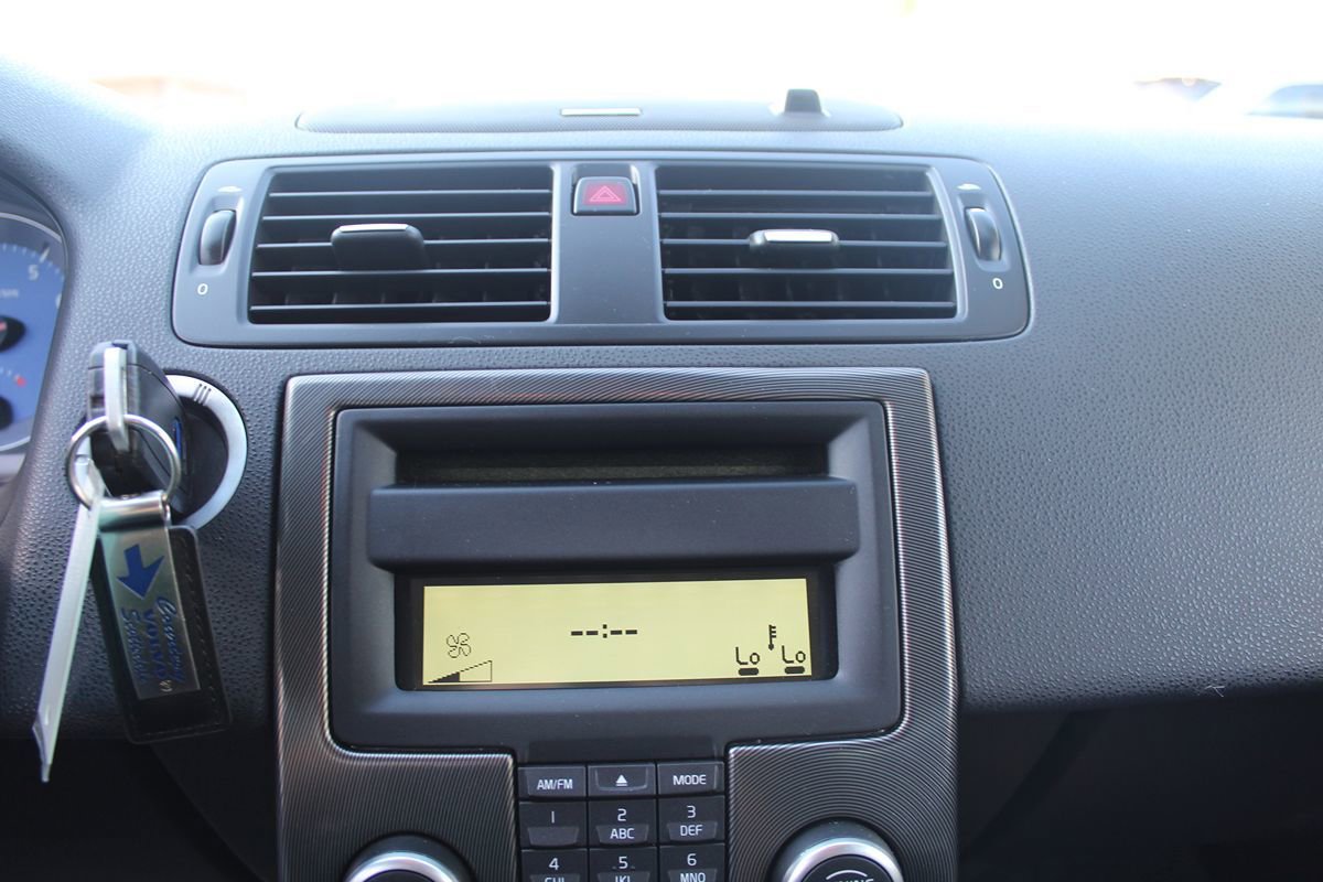 Used 2013 Volvo C30 T5 R-Design FWD image 27
