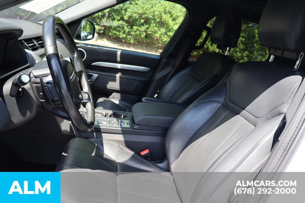 Used 2020 Land Rover Discovery Landmark AWD/4WD image 15