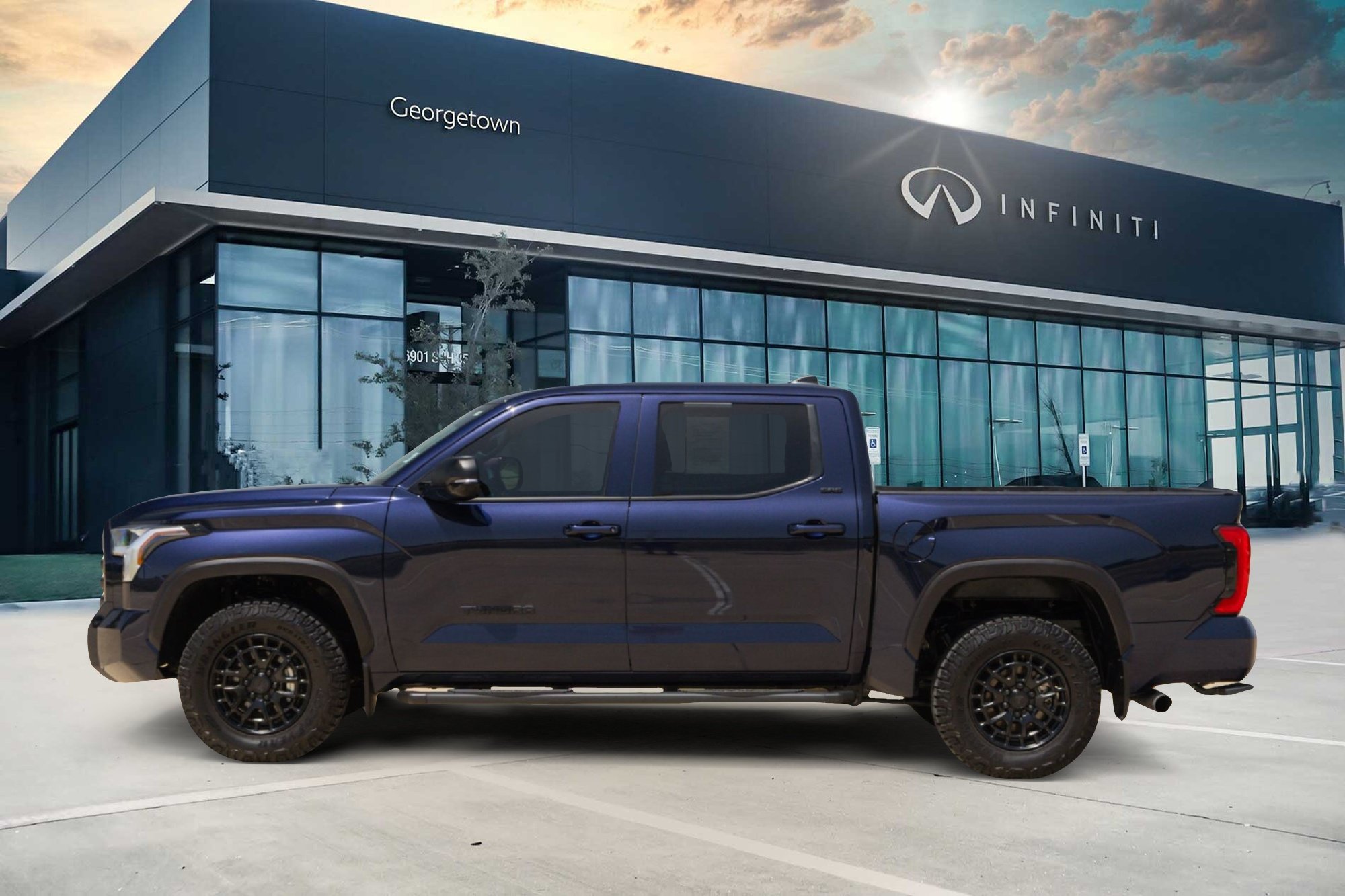 Used 2025 Toyota Tundra SR5 AWD/4WD image 8