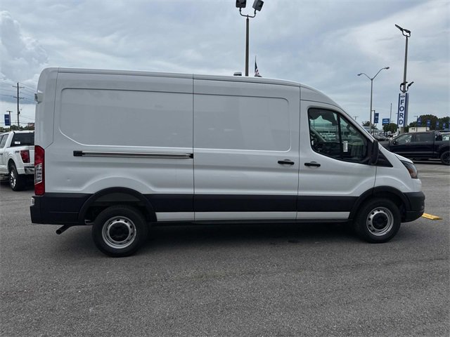 New 2025 Ford Transit 250 148 Medium Roof image 4