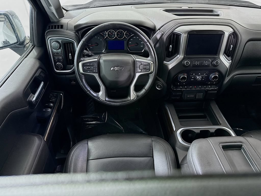 Used 2021 Chevrolet Silverado 1500 LT Trail Boss w/ LT Trail Boss Premium Package AWD/4WD image 3