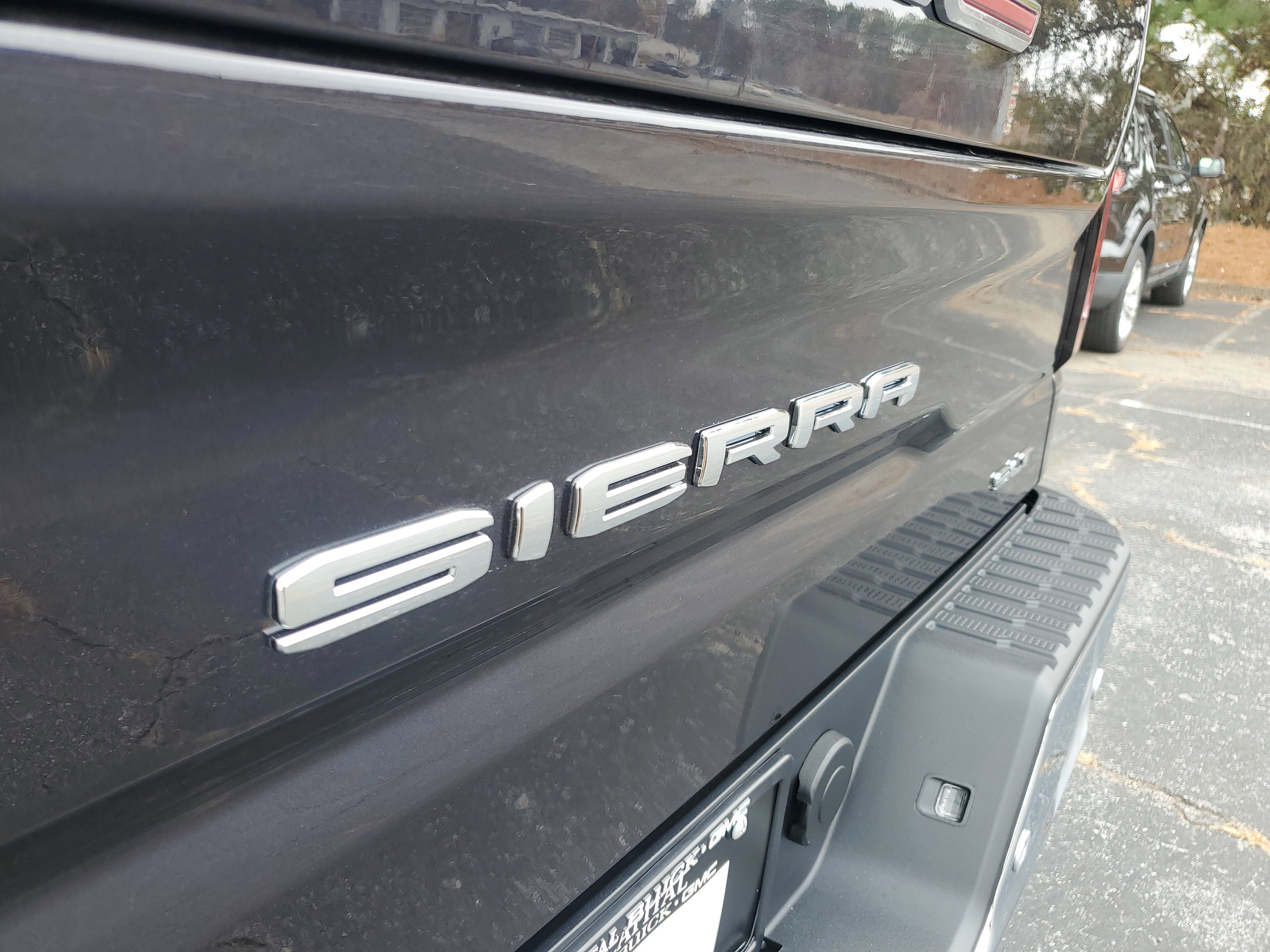 New 2026 GMC Sierra 1500 SLT image 5