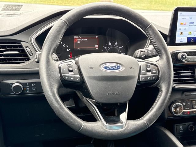 Used 2021 Ford Escape SE w/ Cold Weather Package image 19