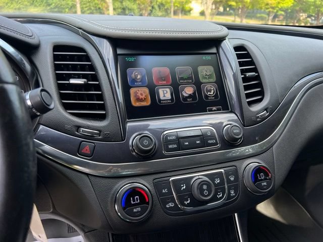 Used 2016 Chevrolet Impala LT w/ Convenience Package FWD image 36