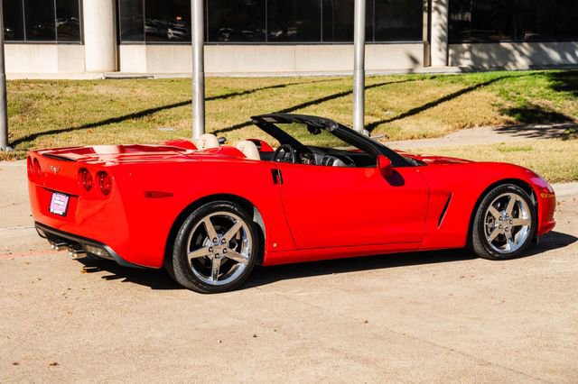Used 2006 Chevrolet Corvette Convertible w/ Preferred Equipment Group image 38