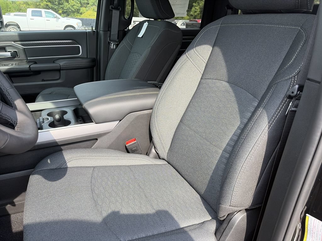 New 2026 RAM 2500 Big Horn AWD/4WD image 11