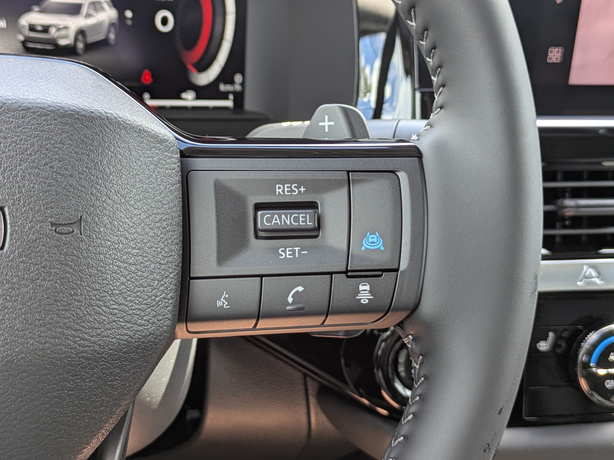 New 2026 Nissan Pathfinder SL FWD image 29
