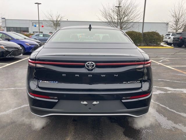 New 2026 Toyota Crown Platinum image 4