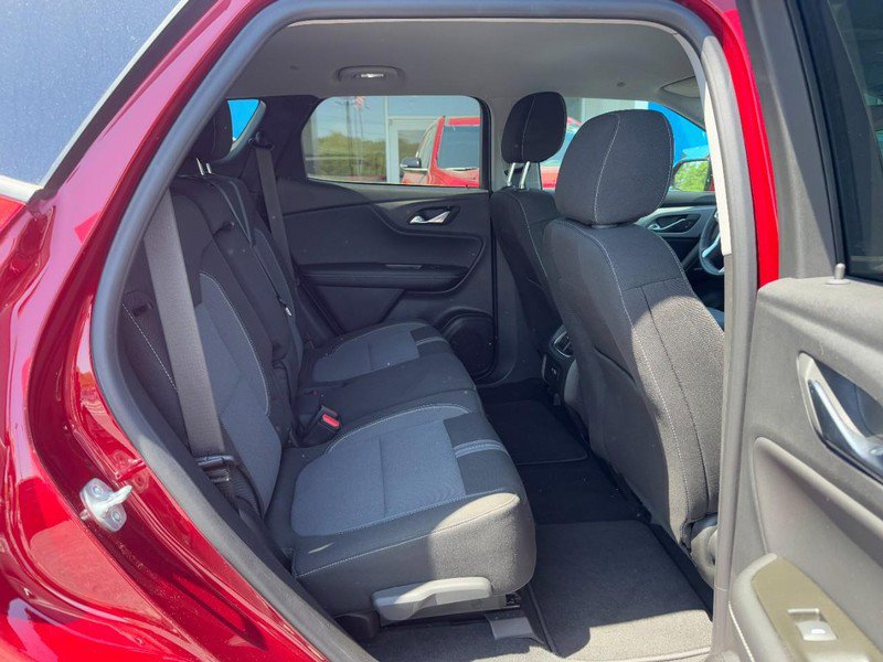 Used 2025 Chevrolet Blazer LT AWD/4WD image 10