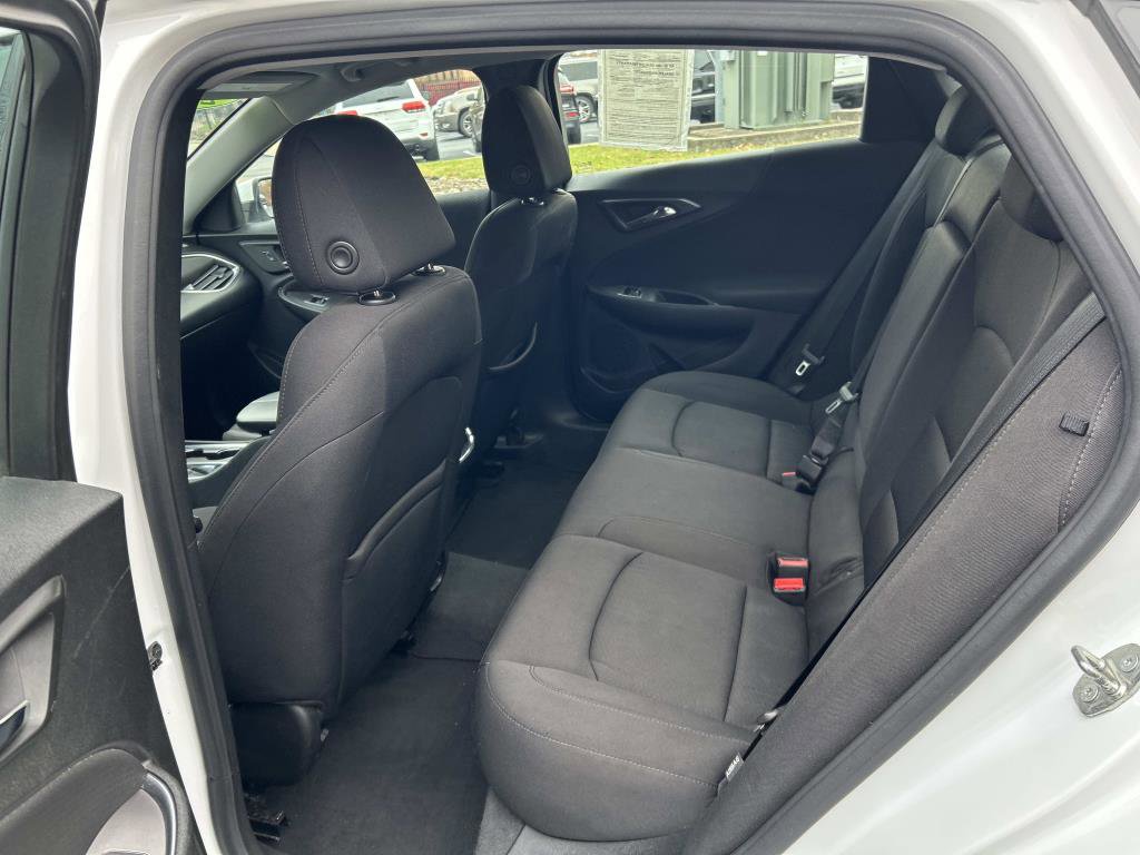 Used 2019 Chevrolet Malibu LT image 14