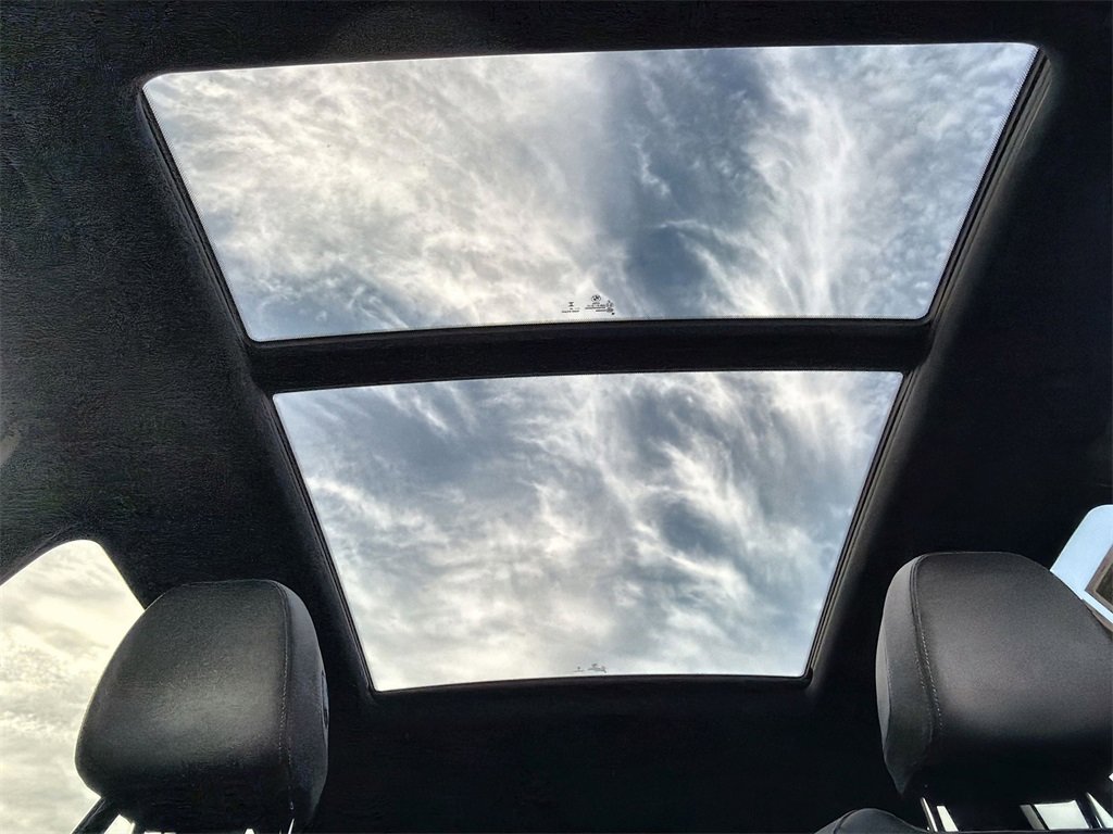 Used 2024 BMW X3 xDrive30i w/ Premium Essential Package image 16