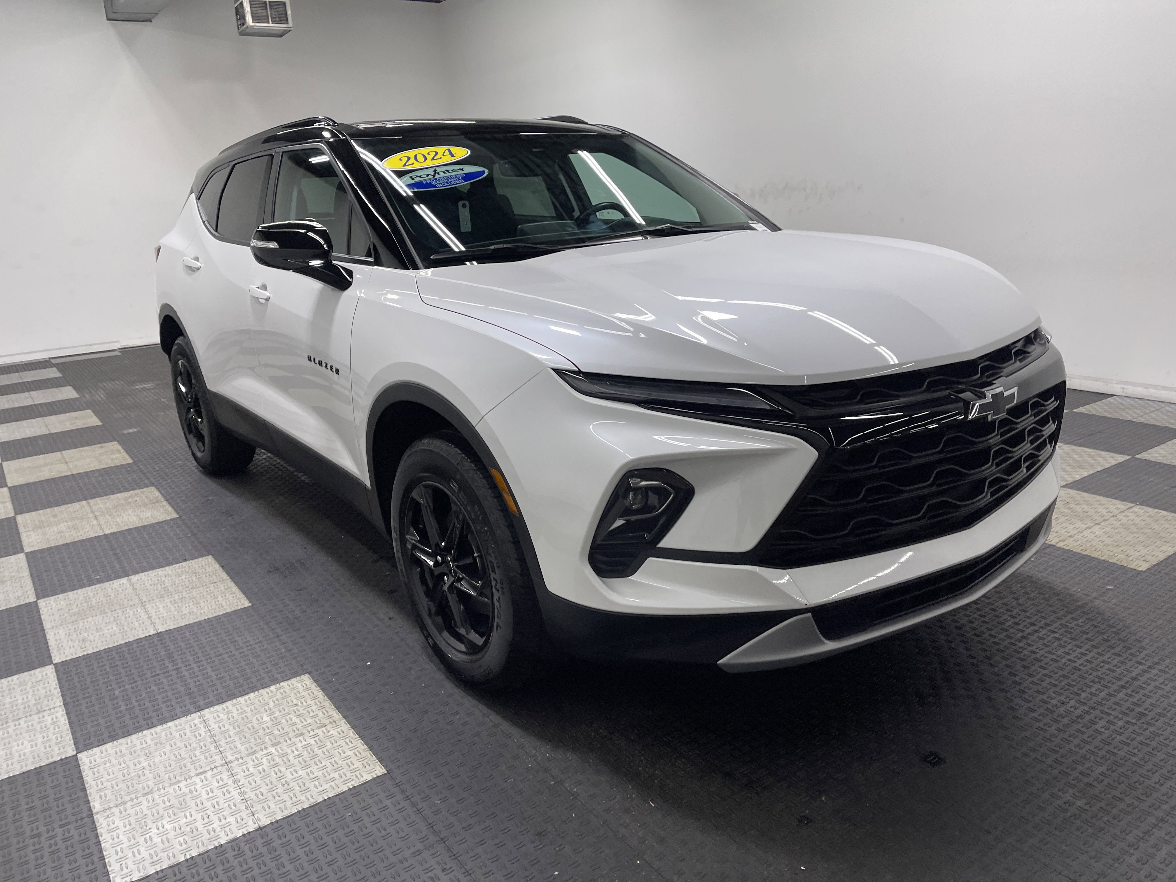 Used 2024 Chevrolet Blazer LT w/ Midnight/Sport Edition FWD image 6