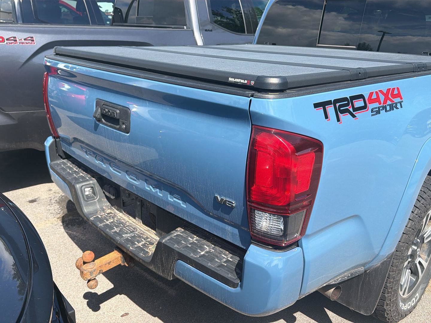Used 2019 Toyota Tacoma TRD Sport AWD/4WD image 8