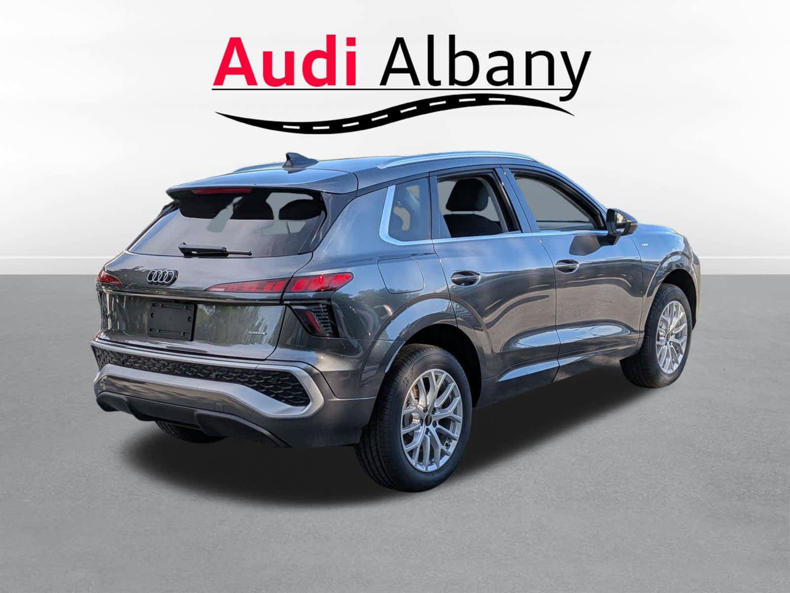 New 2026 Audi Q3 quattro 2.0T AWD/4WD image 4