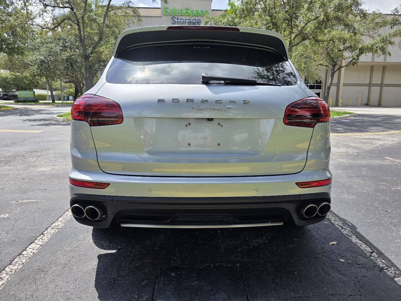 Used 2016 Porsche Cayenne S AWD/4WD image 5