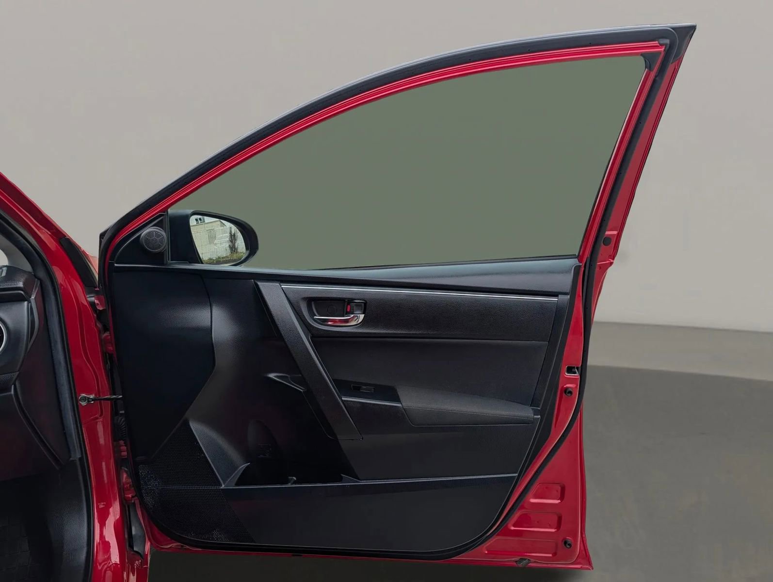 Used 2019 Toyota Corolla LE FWD image 16